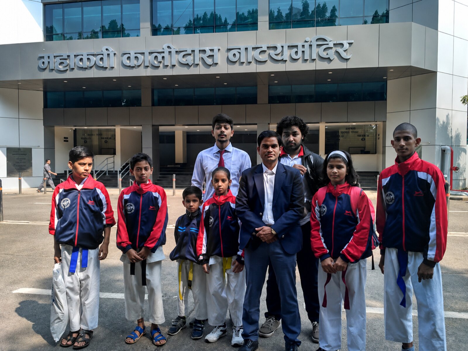 MBL Academy team with Mohan Sawale at a championship venue